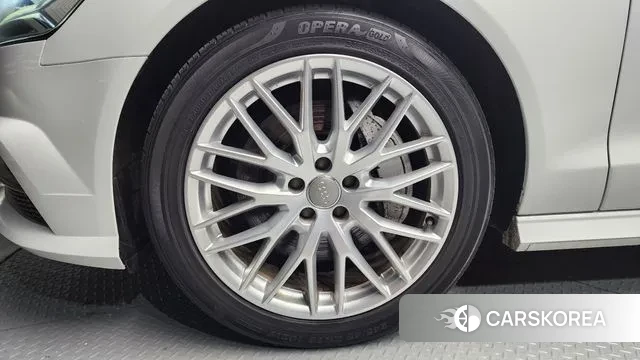 Audi New A6 id 3095921 из Кореи 15