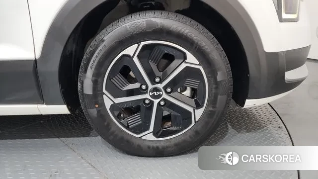 Kia Di Ol Nu Niro id 3721927 из Кореи 15