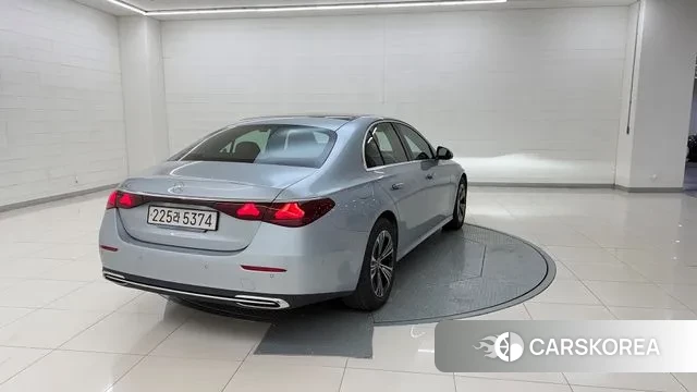 Mercedes-Benz E-Class W214 id 3523208 из Кореи 15