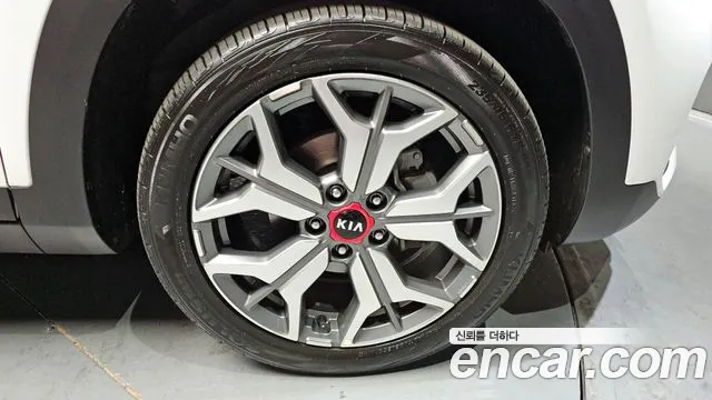 Kia Seltos id 2495129 из Кореи 15