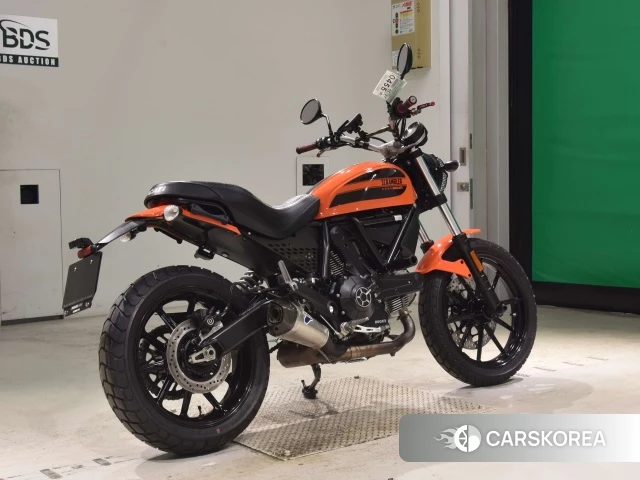 Проданный Ducati SCRAMBLER SIXTY2 2016 из Японии, фото 4