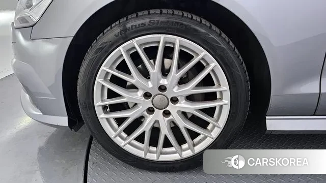 Audi New A6 id 3789601 из Кореи 15