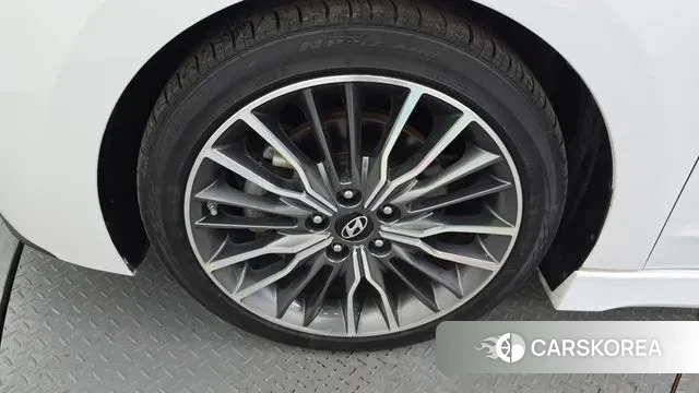 Hyundai Avante AD id 3460308 из Кореи 15