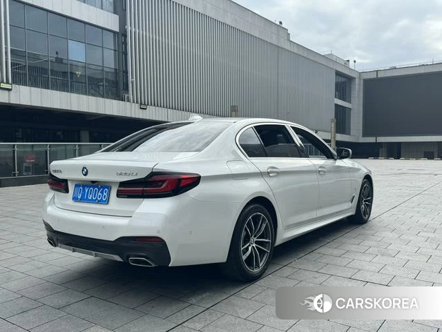 BMW 5 series 2022 Белый из Китая, фото 5