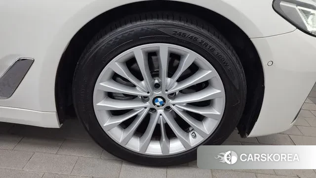 BMW 5 Series (G30) id 3028034 из Кореи 15