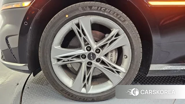 Genesis G90 (RS4) id 3482997 из Кореи 15