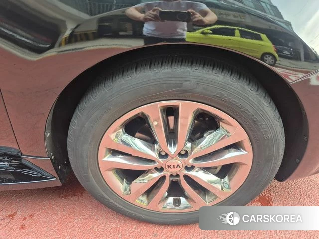 Kia All New Carnival id 4552132 из Кореи 14