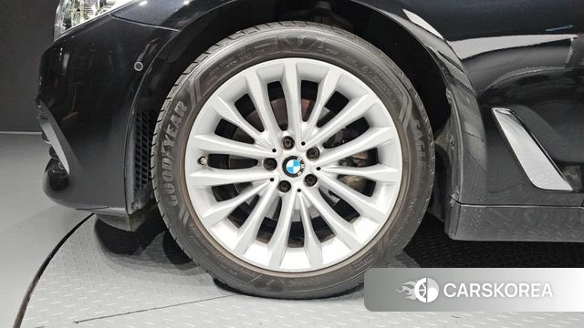 BMW 5 Series (G30) id 4551525 из Кореи 26