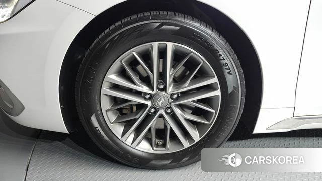 Hyundai Grandeur IG id 4430052 из Кореи 15