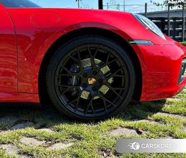 Porsche 911(992) id 3733264 из Кореи 15