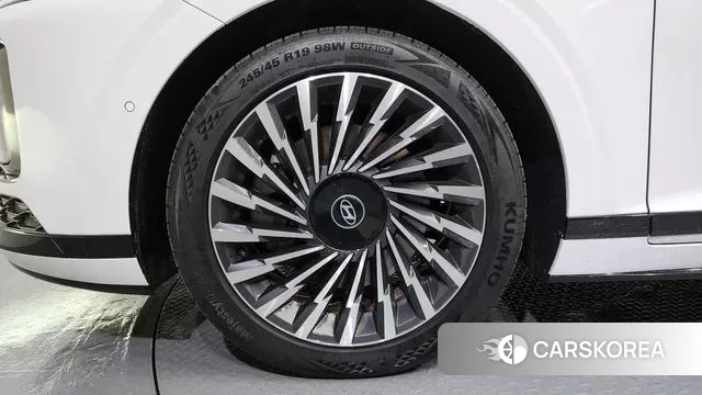 Hyundai Grandeur (GN7) id 3420767 из Кореи 15