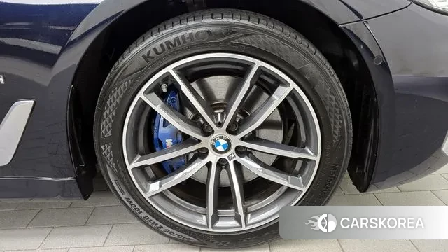 BMW 5 Series (G30) id 3350118 из Кореи 15