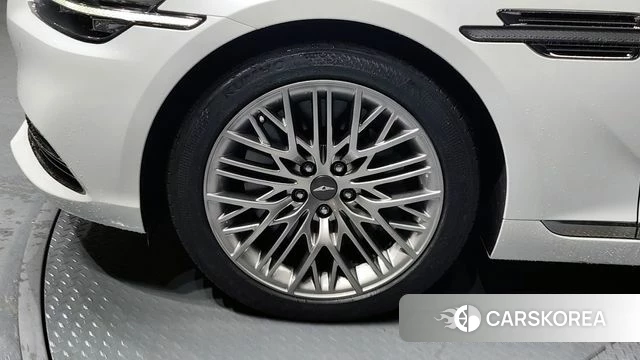 Genesis G90 id 3807482 из Кореи 15