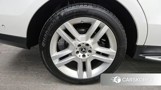 Mercedes-Benz GLE - Class W166 id 3641588 из Кореи 15