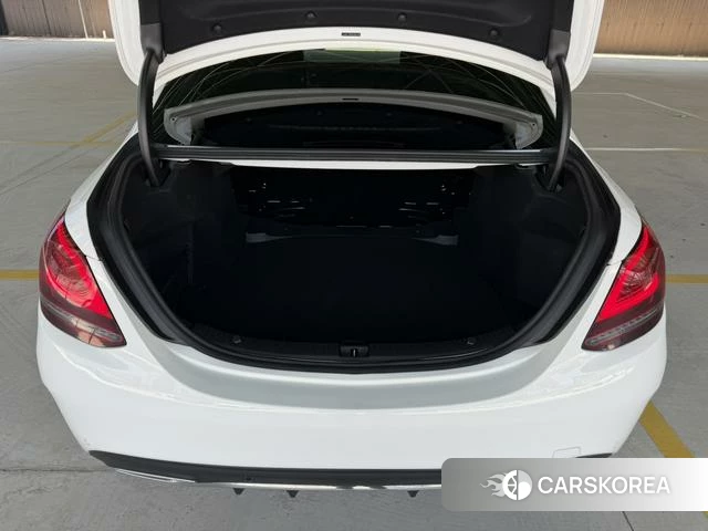 Mercedes-Benz Class C 2021 Белый из Китая, фото 5