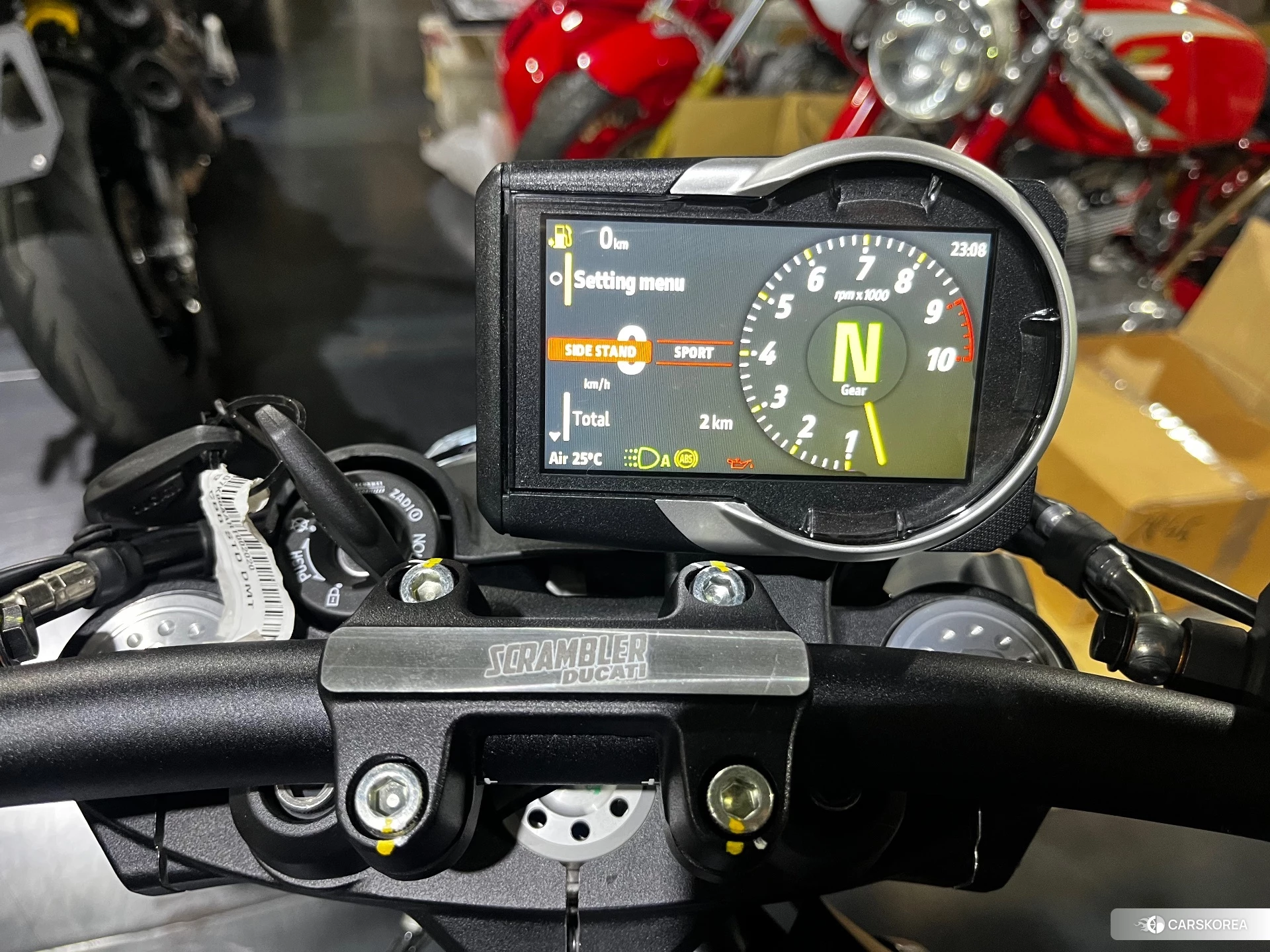 Ducati SCRAMBLER NIGHT SHIFT id 3952038 из Японии 6
