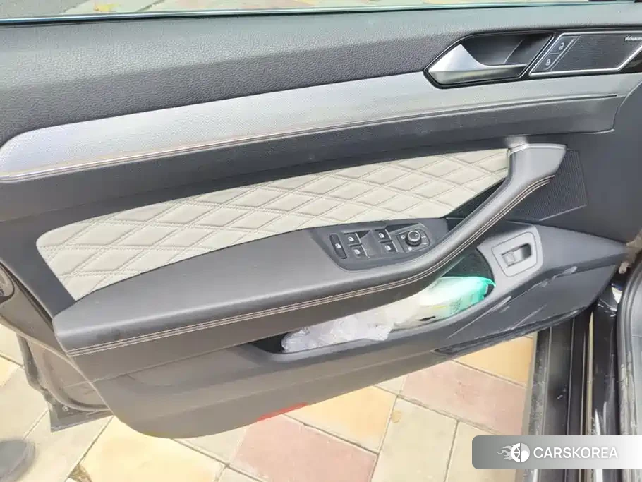 Volkswagen Magotan id 4685899 из Китая 11