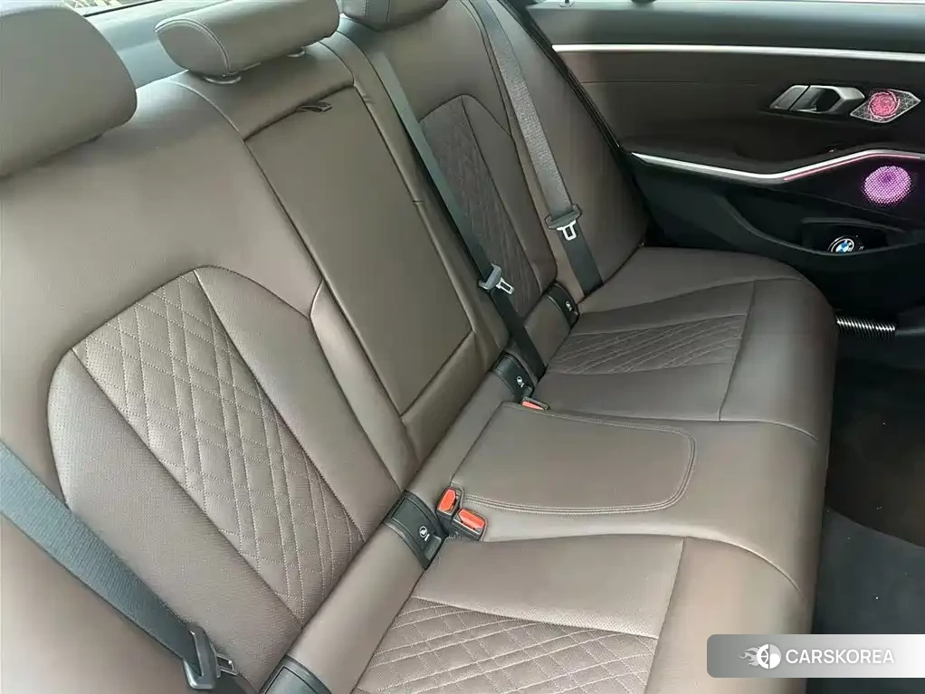 BMW 3 series id 4634738 из Китая 13