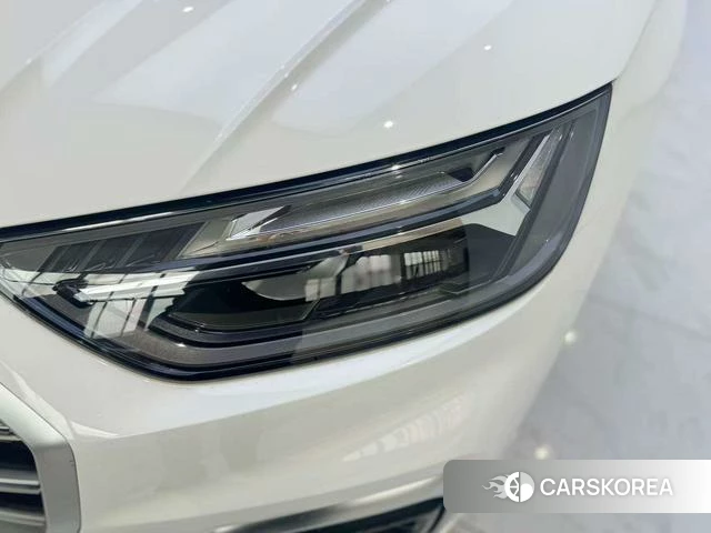 Audi Q5L id 3908435 из Китая 11