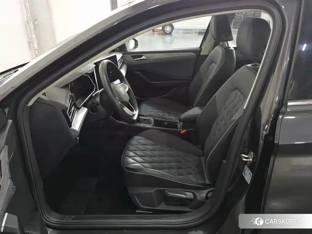 Volkswagen Sagitar id 4576478 из Китая 19