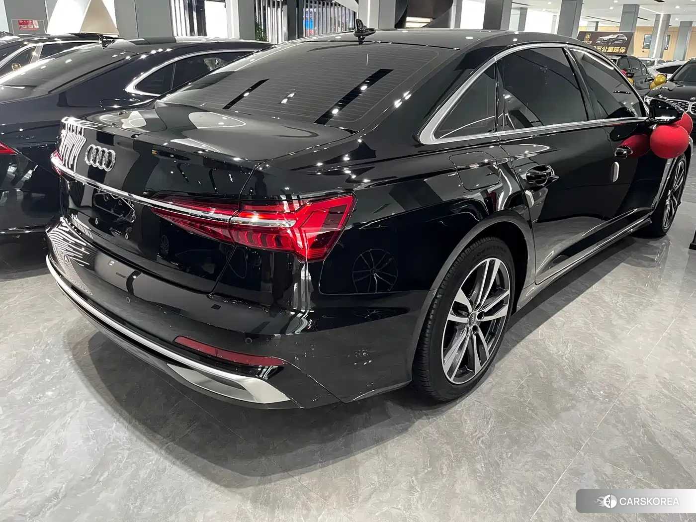 Audi A6L id 4514146 из Китая 7