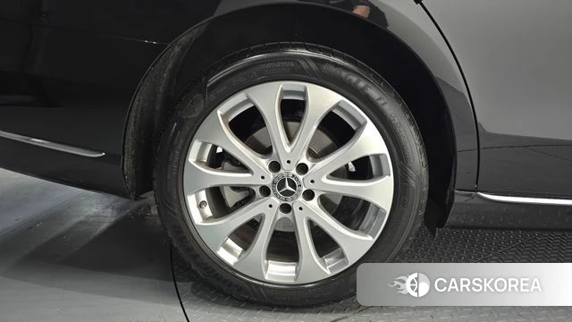 Mercedes-Benz E-Class W213 id 4610425 из Кореи 27