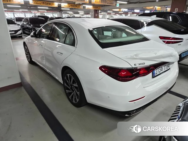 Mercedes-Benz E-Class W214 id 4539501 из Кореи 9