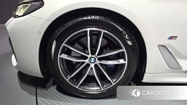 BMW 5 Series (G30) id 3017172 из Кореи 15