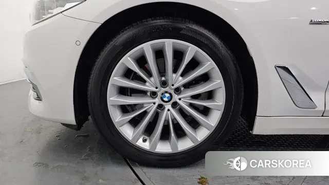 BMW 5 Series (G30) id 3418148 из Кореи 15