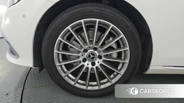 Mercedes-Benz E-Class W213 id 4721853 из Кореи 29