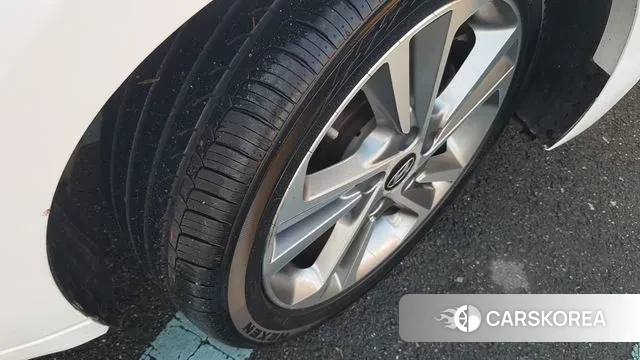 Hyundai Avante AD id 3009498 из Кореи 10