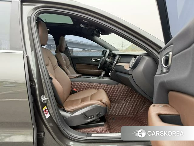 Volvo XC60 id 4209268 из Китая 18