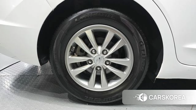 Hyundai The New Avante AD id 4900299 из Кореи 15