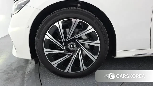 Mercedes-Benz E-Class W214 id 3734016 из Кореи 15