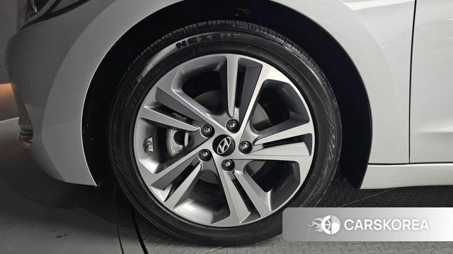 Hyundai Avante AD id 4587482 из Кореи 30