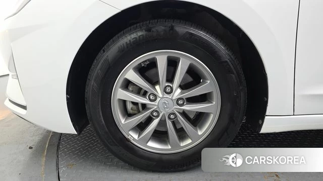 Hyundai The New Avante AD id 4625993 из Кореи 15