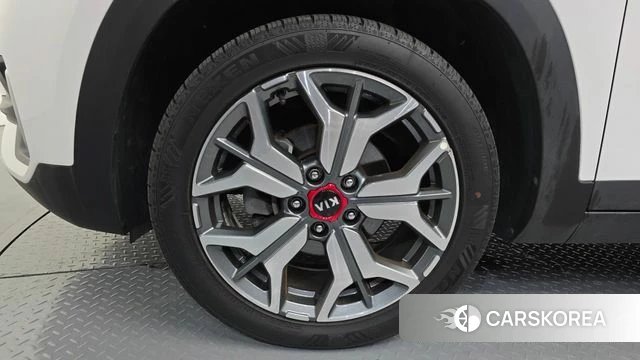 Kia Seltos id 4573872 из Кореи 15