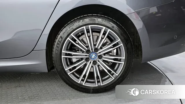 BMW 3 Series (G20) id 3716884 из Кореи 15