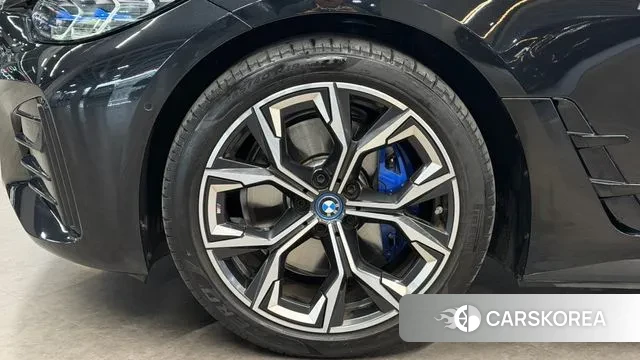 BMW i4 id 3684922 из Кореи 15