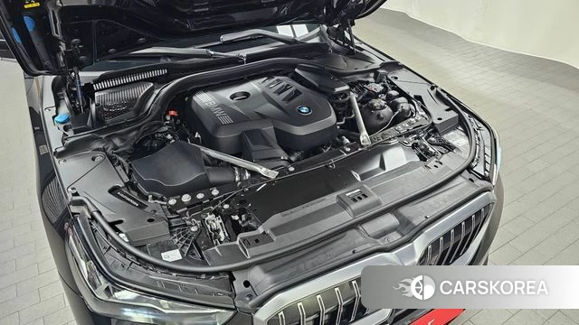 BMW 5 Series (G60) id 4623601 из Кореи 26