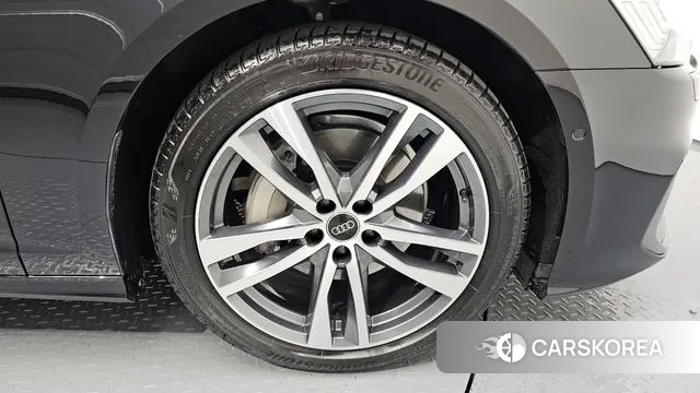 Audi A6 (C8) id 3388904 из Кореи 15