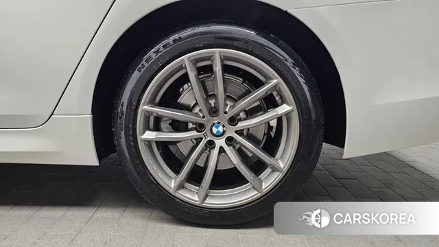 BMW 5 Series (G30) id 3703965 из Кореи 15