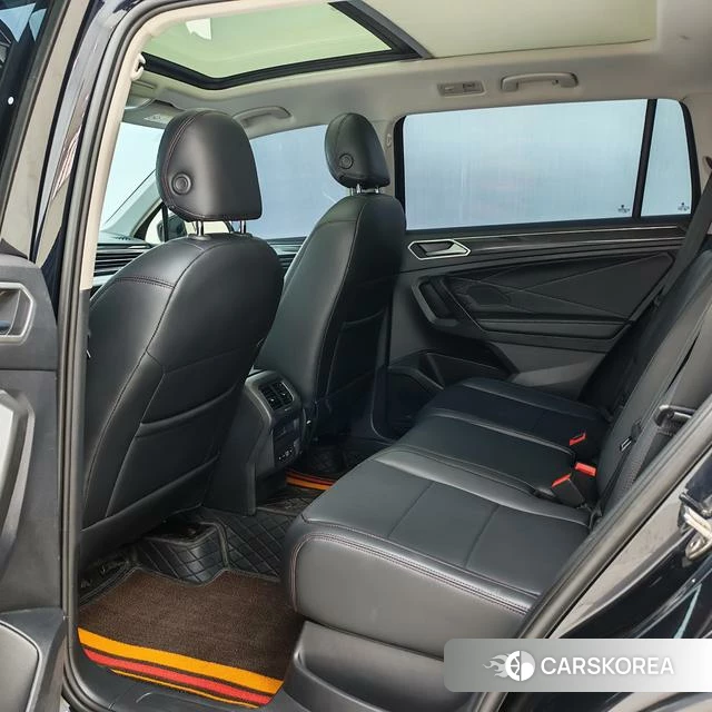 Volkswagen Tiguan L id 4290948 из Китая 12