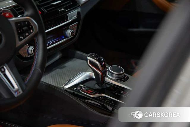 BMW M5 2021 Серебристо-серый из Китая, фото 5