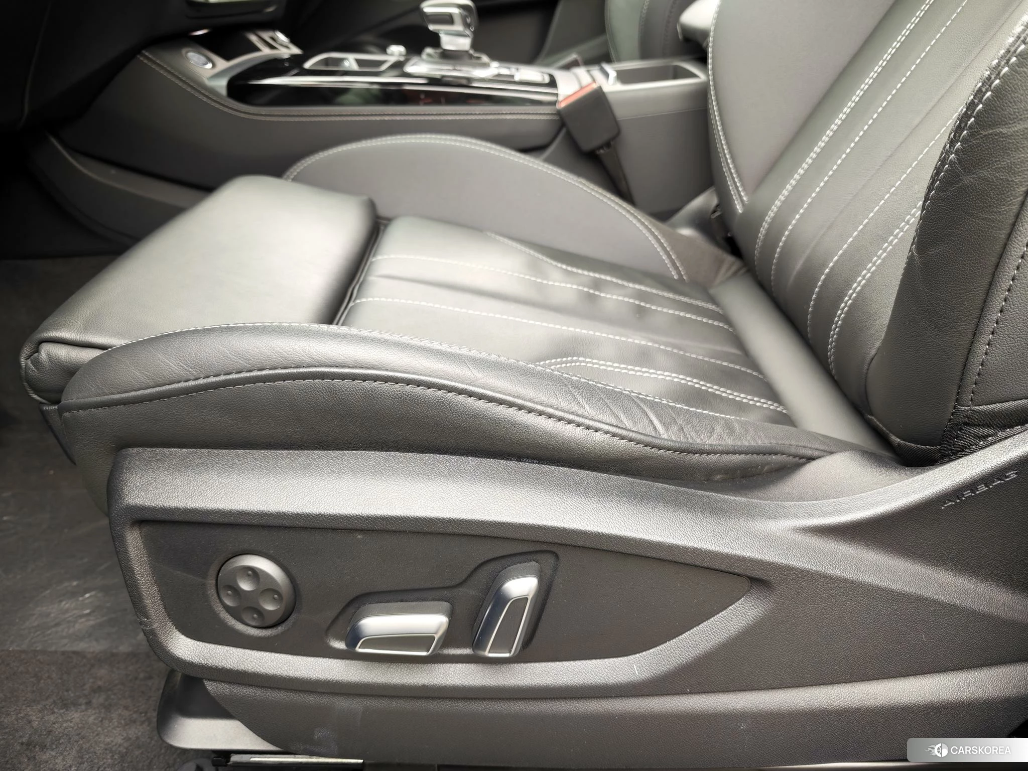 Audi Q5L id 4461774 из Китая 12