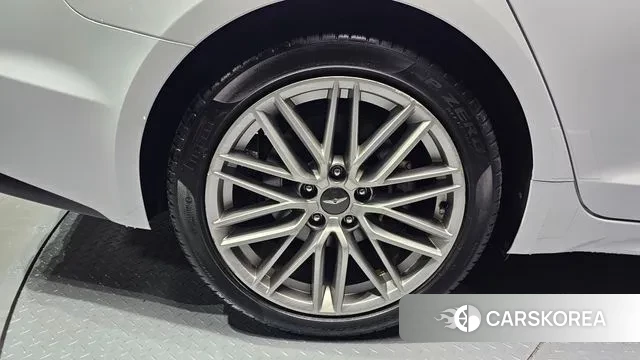 Genesis G70 id 3161616 из Кореи 15