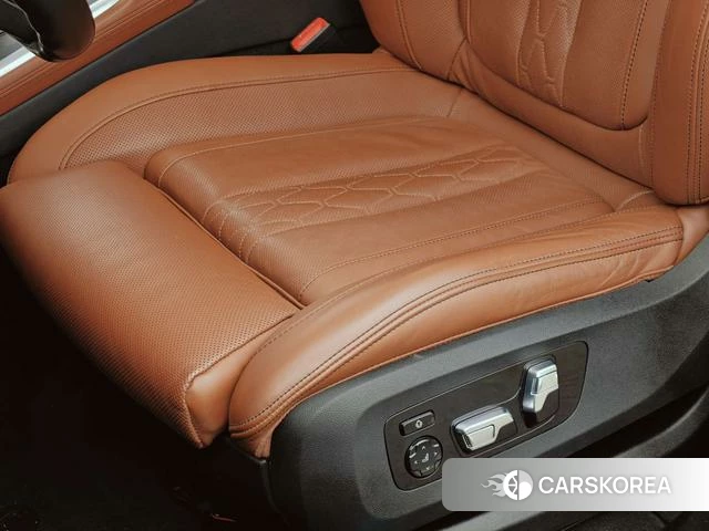 BMW X7 id 4307557 из Китая 19