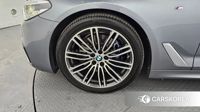 BMW 5 Series (G30) id 3742140 из Кореи 15