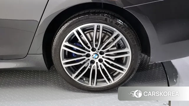 BMW 5 Series (G30) id 3356386 из Кореи 15