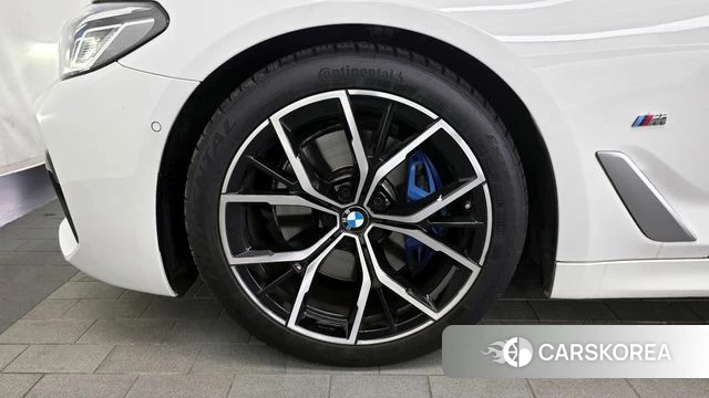 BMW 5 Series (G30) id 3858991 из Кореи 15